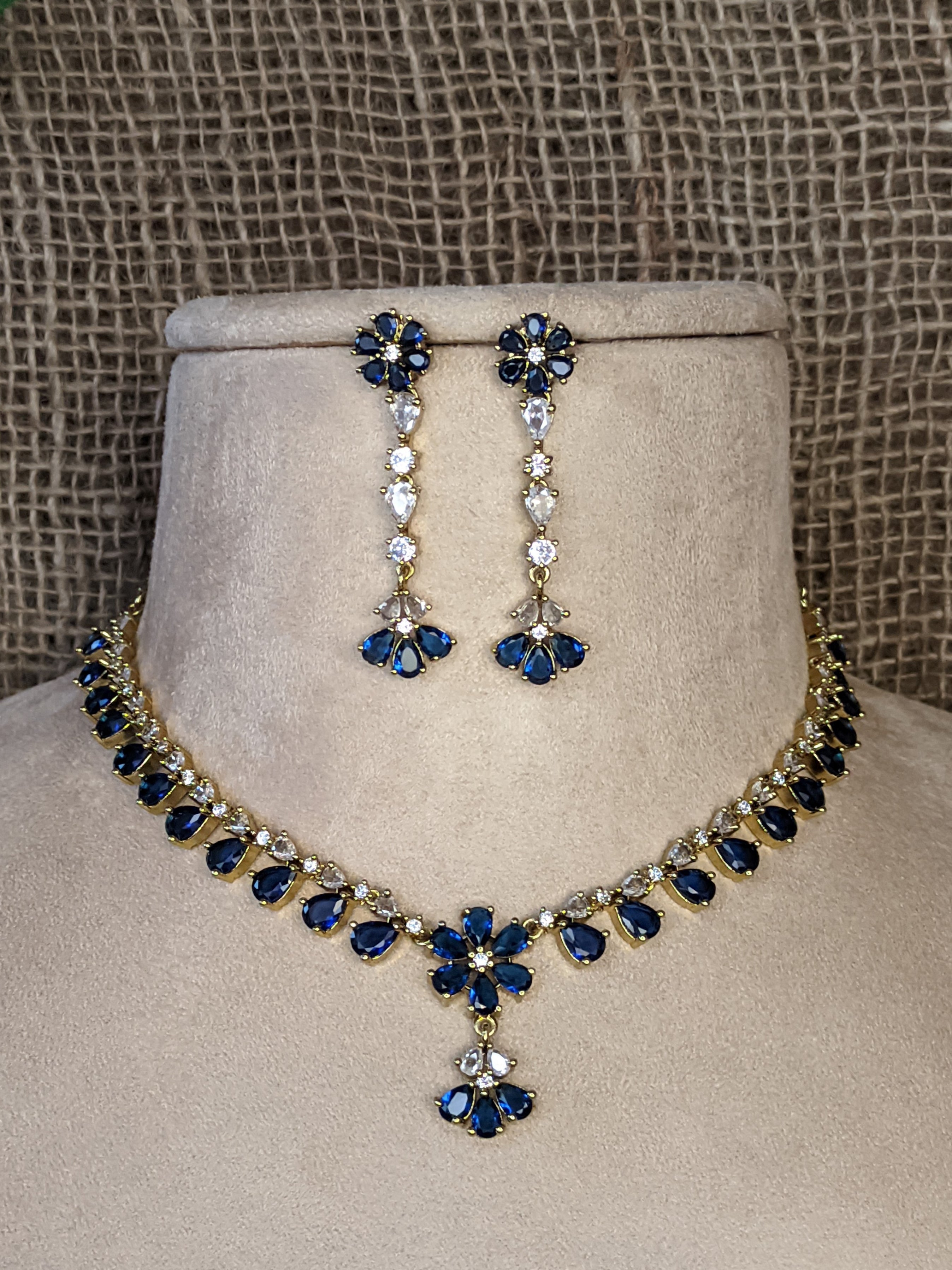 Victorian Necklace 1045