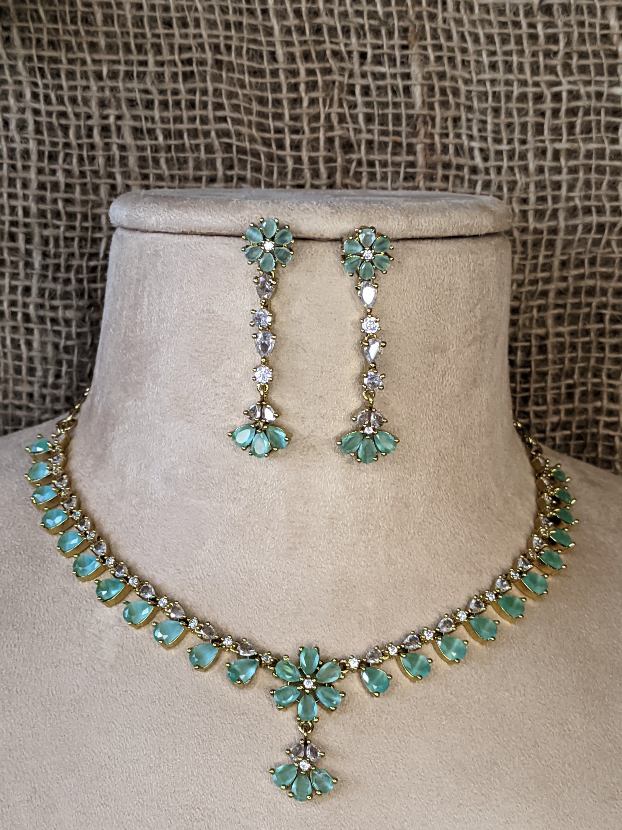 Victorian Necklace 1045
