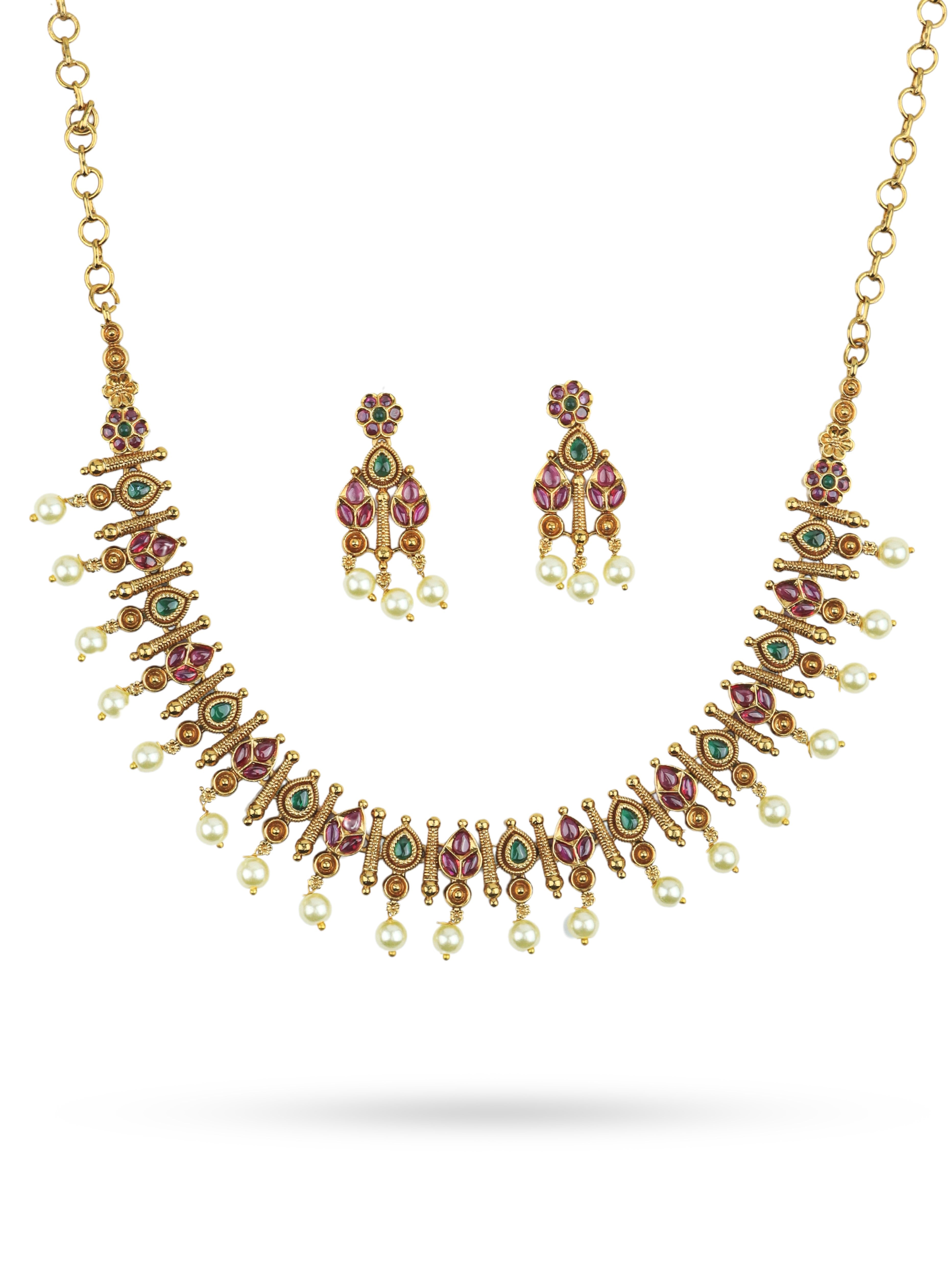 Antique Necklace  1053